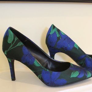 Kelly & Katie Floral Pump